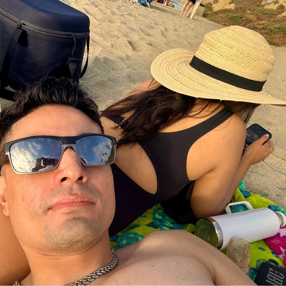 Meet your Posher, Gilberto - Picture 2 of 2